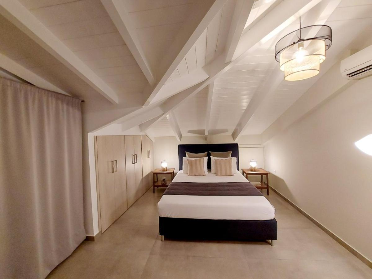 Elina'S Luxury Apartments Превеза Номер фото