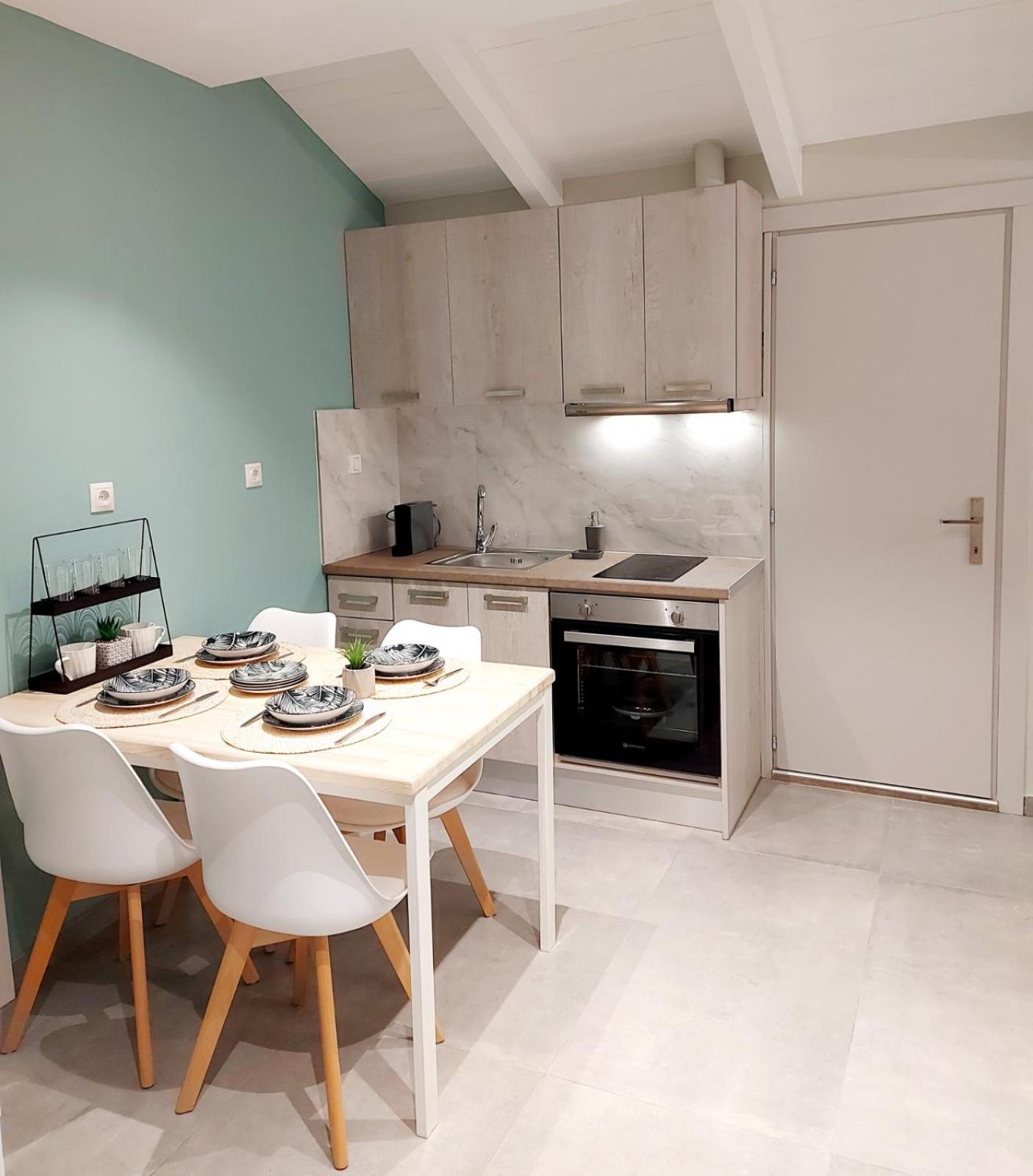 Elina'S Luxury Apartments Превеза Номер фото